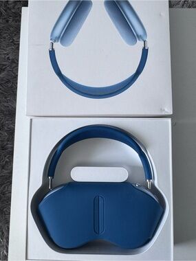 Apple Over-Ear Headphones in Blue - Stylish Wireless Design